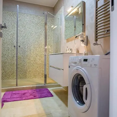 Sophia 2 & Moonlight