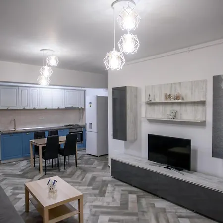 Sophia 2 & Moonlight Mamaia