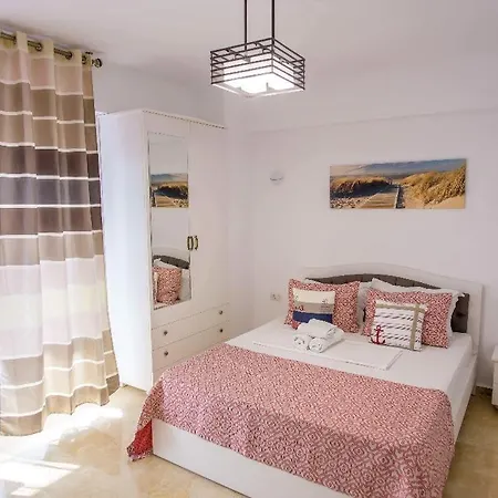 Sophia 2 & Moonlight Hotel 3*