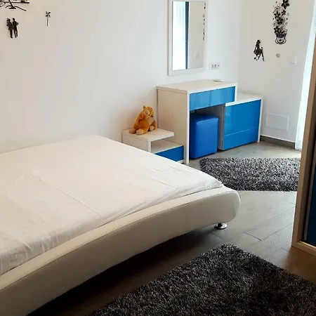 Hotel Sophia 2 & Moonlight Mamaia